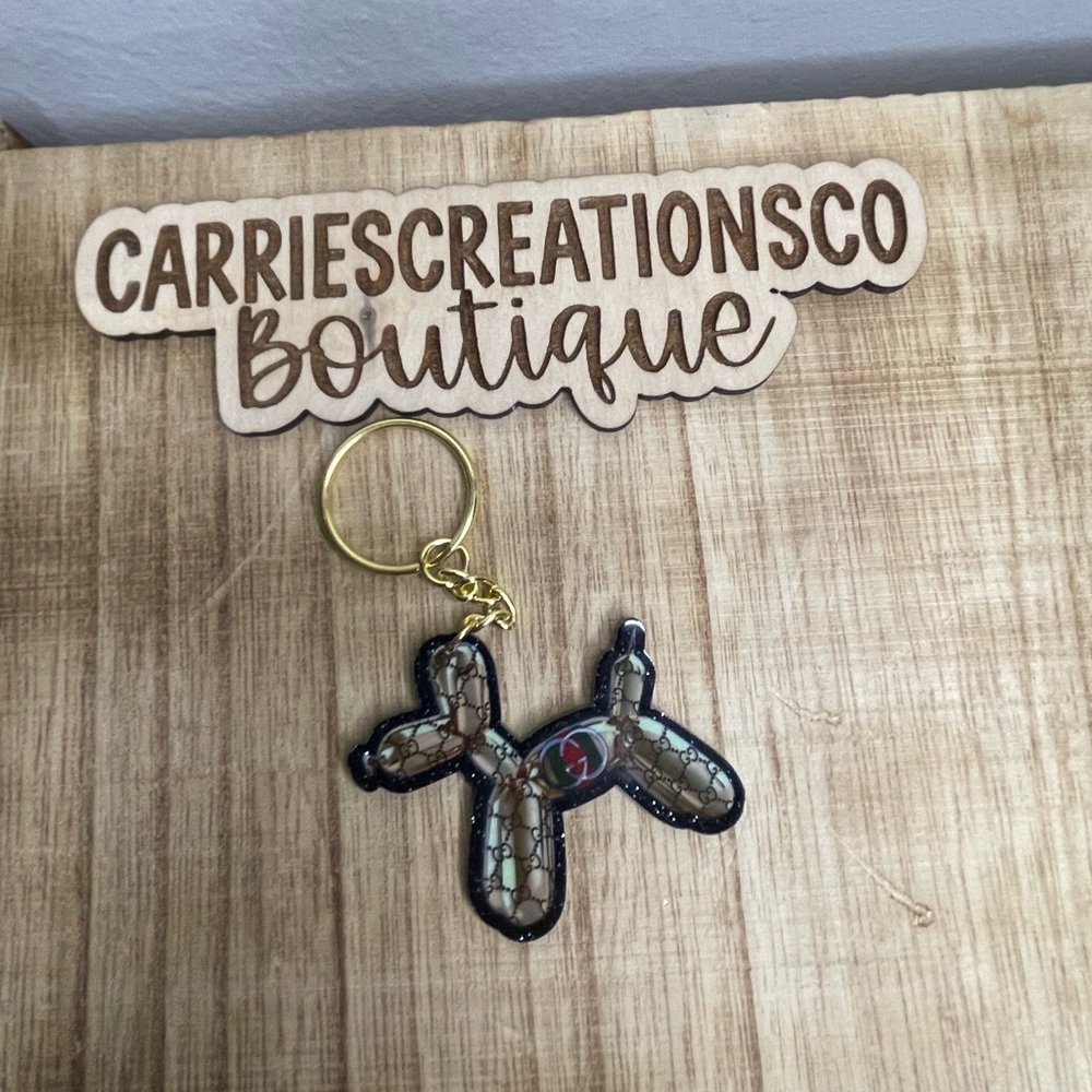 Balloon Dog Keychain - Picture 2 of 3